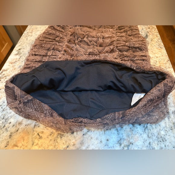 Zara Elegant Brown Snake Print Dress with ruching. Size S. NWT - Picture 11 of 15